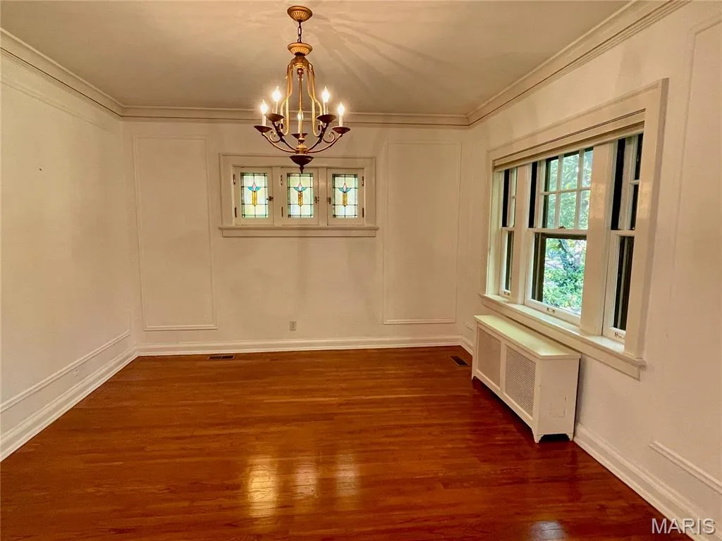 Dining room with stained glass